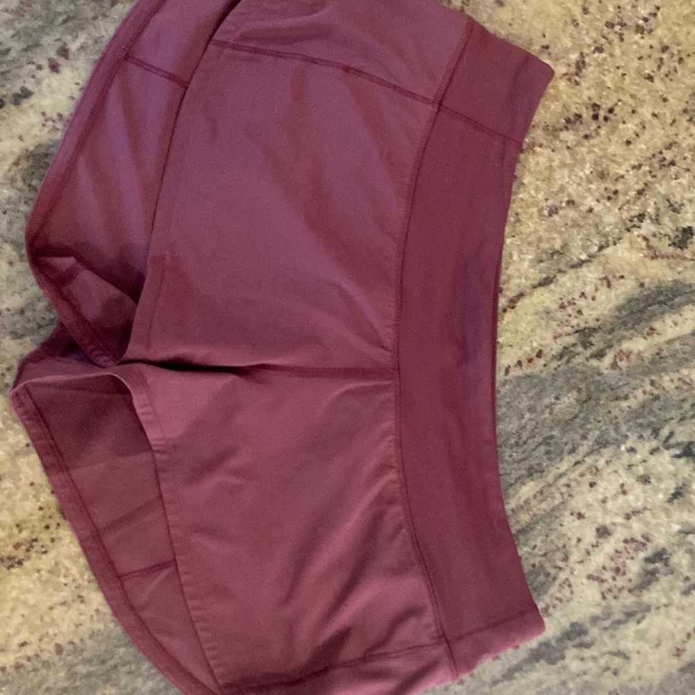 Womens lululemon speed up low rise lined shorts 2.5 in dark maroon